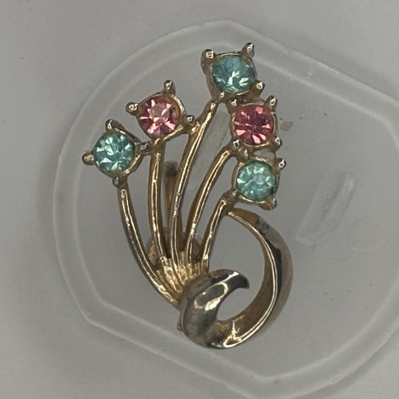 Vintage Flower Rhinestone Bouquet Screw back earrings Blue Red Stones Gold Tone - Picture 5 of 11